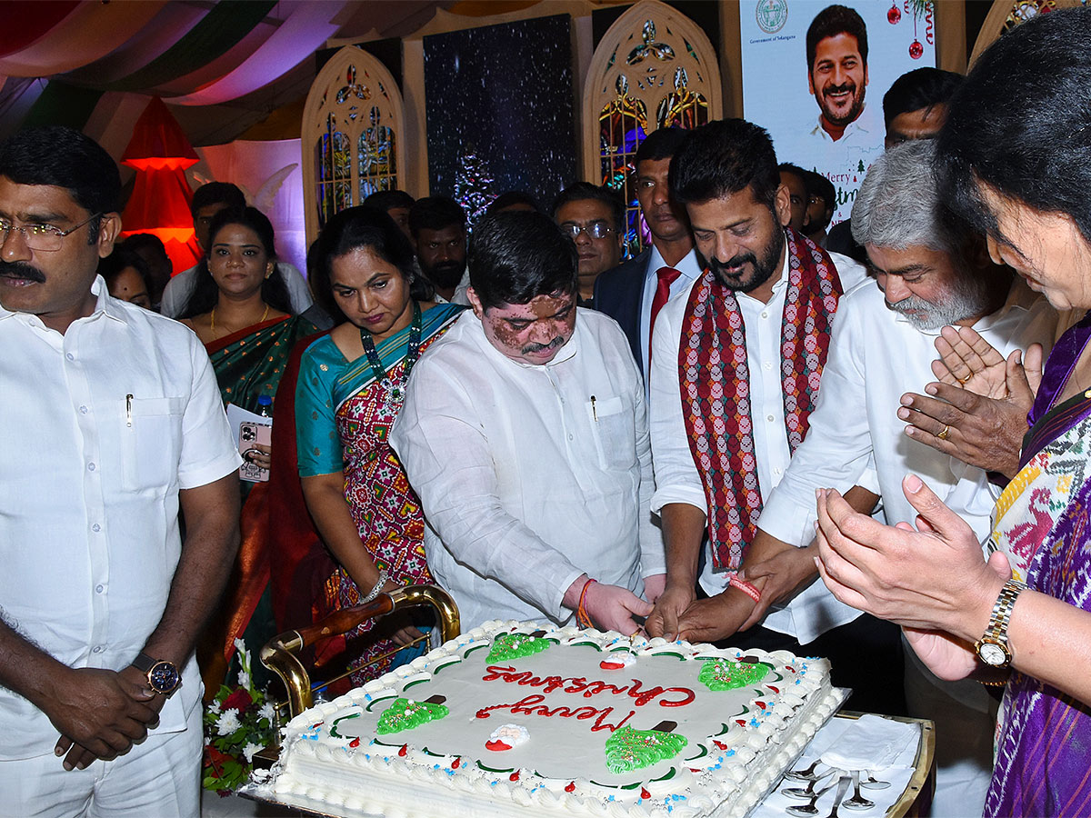 CM_20Revanth_20Reddy_20Christmas_20Celebrations_20at_20LB_20Stadium-15.jpg 14