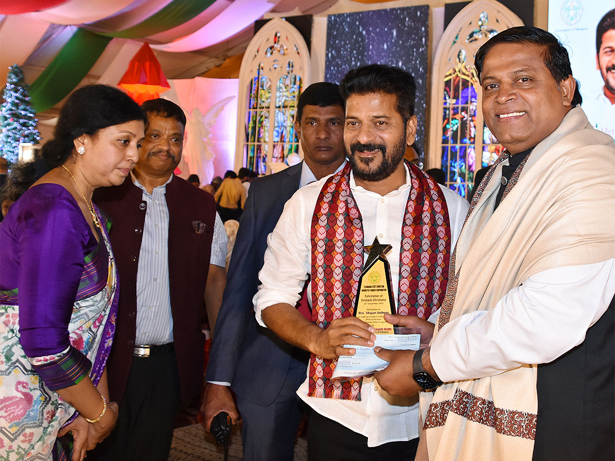 CM_20Revanth_20Reddy_20Christmas_20Celebrations_20at_20LB_20Stadium-21.jpg 19