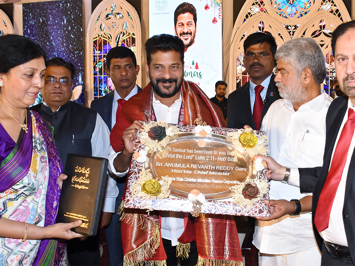 CM_20Revanth_20Reddy_20Christmas_20Celebrations_20at_20LB_20Stadium-5.jpg 5