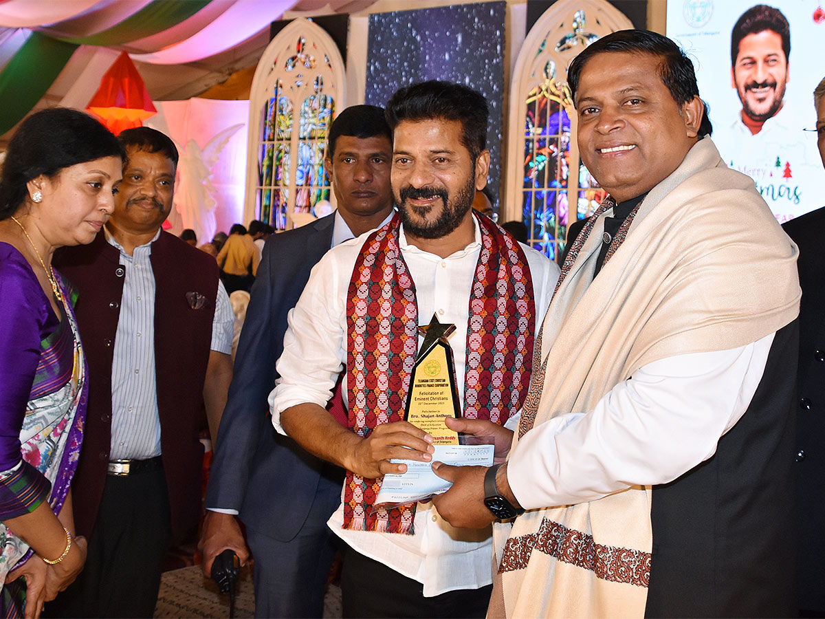 CM_20Revanth_20Reddy_20Christmas_20Celebrations_20at_20LB_20Stadium-8.jpg 7