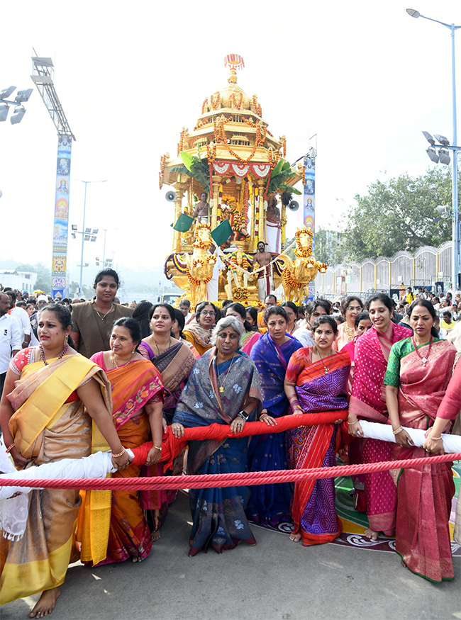 Vaikunta_20Ekadasi_202023_20Date_20in_20Tirumala-17.jpg 16