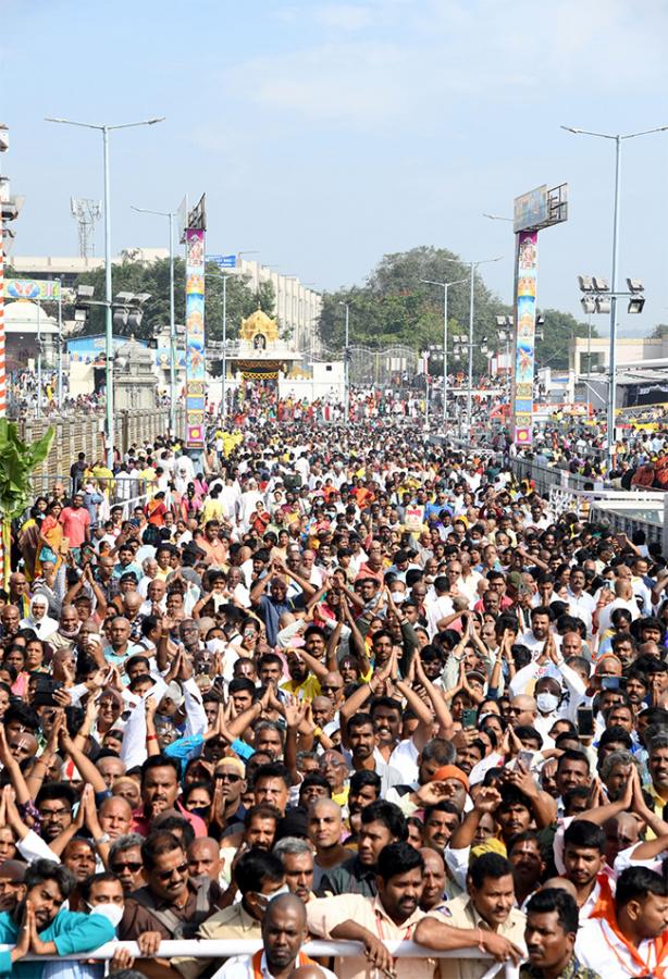 Vaikunta_20Ekadasi_202023_20Date_20in_20Tirumala-27.jpg 26