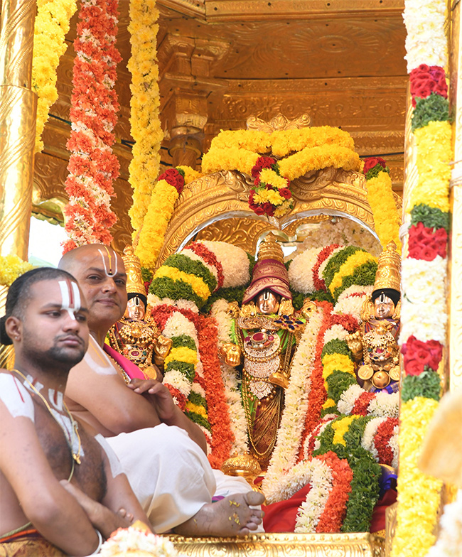 Vaikunta_20Ekadasi_202023_20Date_20in_20Tirumala-6.jpg 6