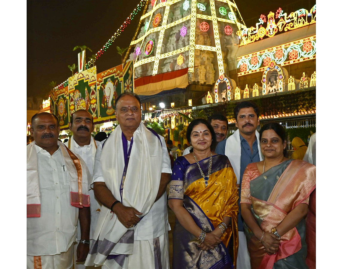 Vaikunta_20Ekadasi_202023_20Photos_17.jpg 17