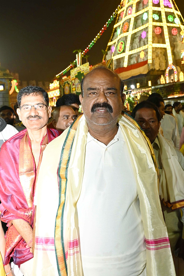 Vaikunta_20Ekadasi_202023_20Photos_26.jpg 26