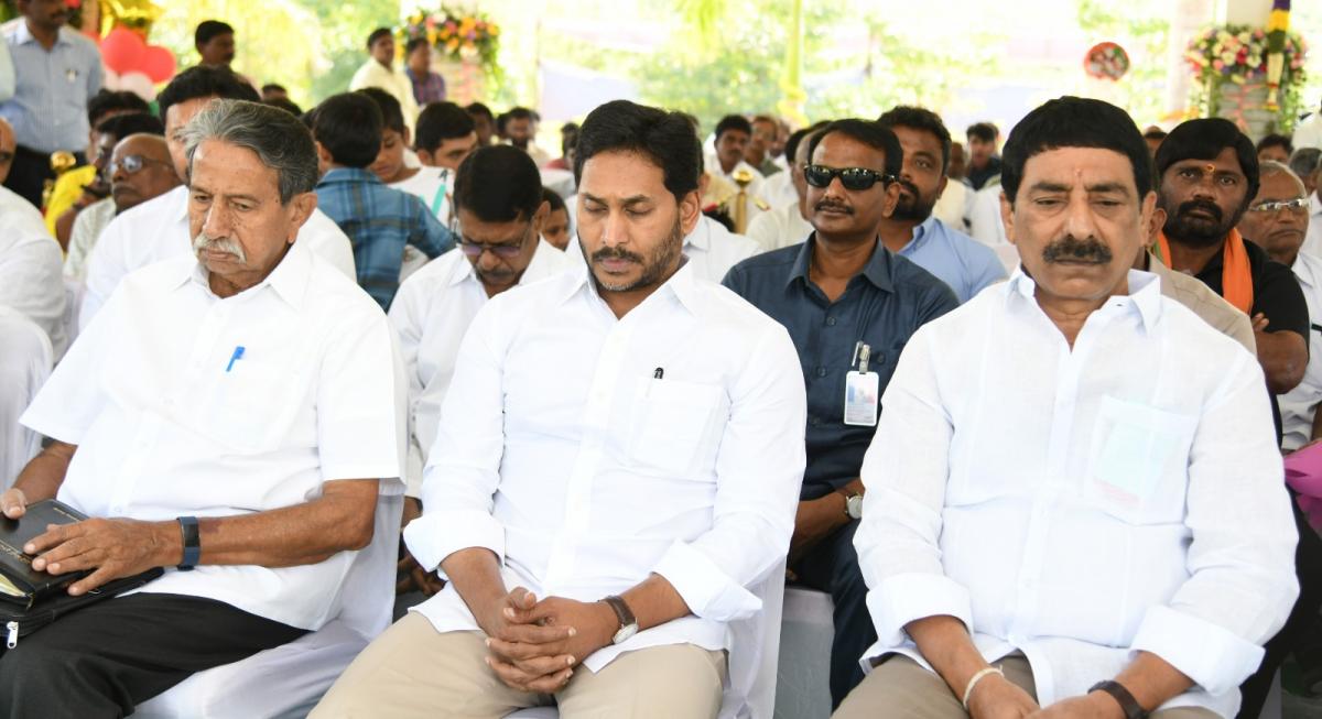 CM-YS-Jagan-_20Idupulapaya-12.jpeg 12