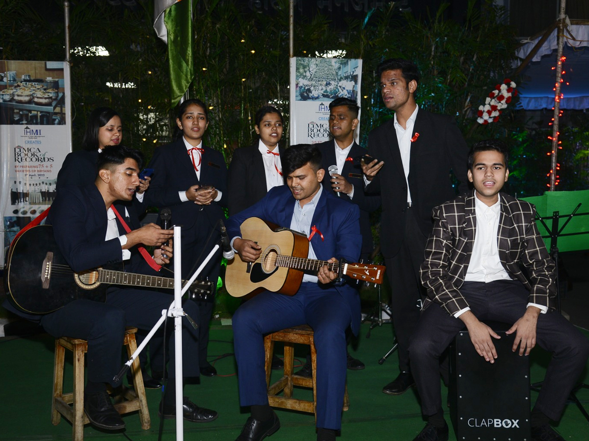 IHMI-Christmas-Celebrations-11.jpg 12