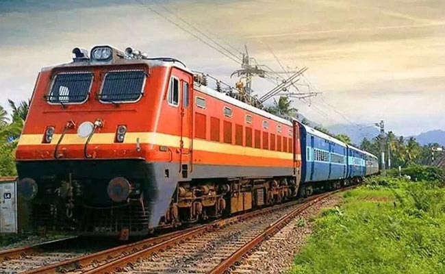 Special-Trains-On-Various-R.jpg