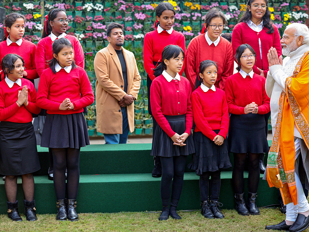 PM_20Modi_20hosts_20Christmas_20event_20Photos_2.jpg 3