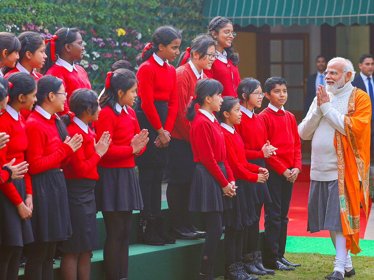 PM_20Modi_20hosts_20Christmas_20event_20Photos_5.jpg 6