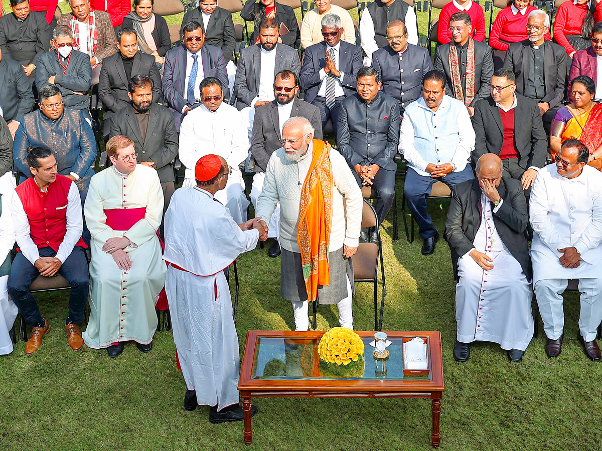 PM_20Modi_20hosts_20Christmas_20event_20Photos_6.jpg 7