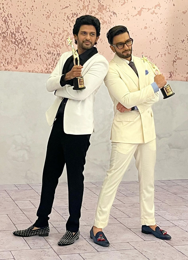 11.Naveen-Polishetty-Ranveer-Singh.jpg 14