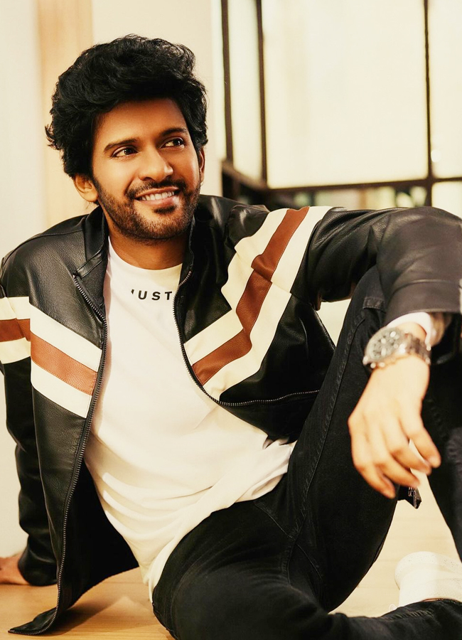 13.Naveen-Polishetty-.jpg 17