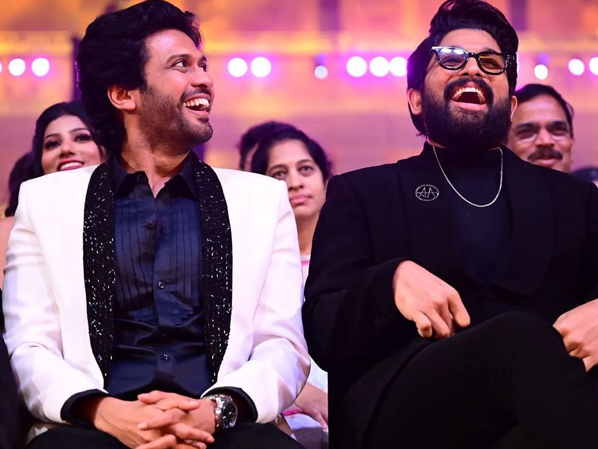 16.Naveen-Polishetty-Allu-Arjun.jpg 21