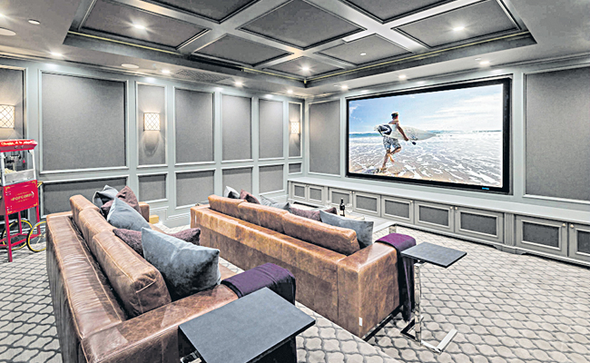 HOME_20THEATRE.jpg