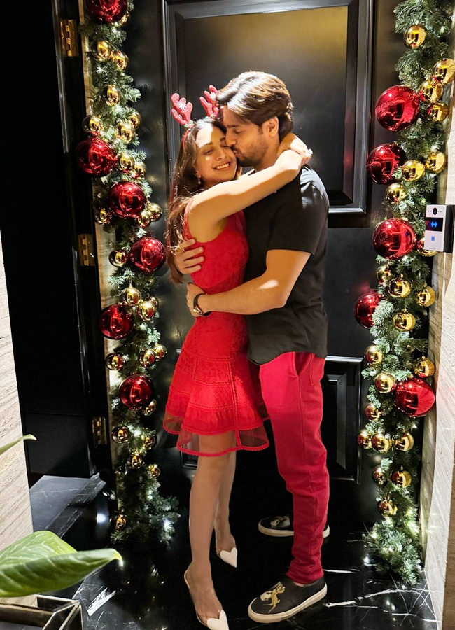 Kiara-Advani-Sidharth-Malhotra.jpg 15
