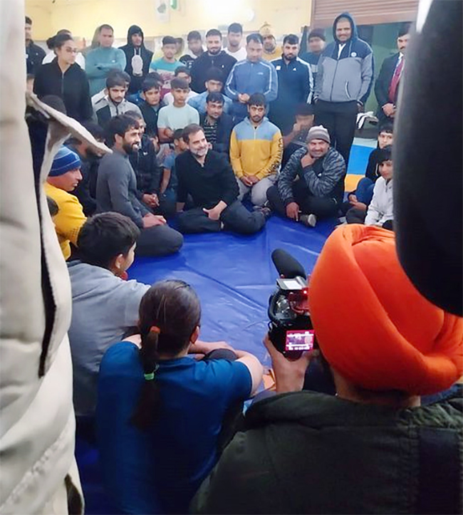 Rahul_20Gandhi_20Joined_20Exercise_20With_20Bajrang_20Punia-15.jpg 13