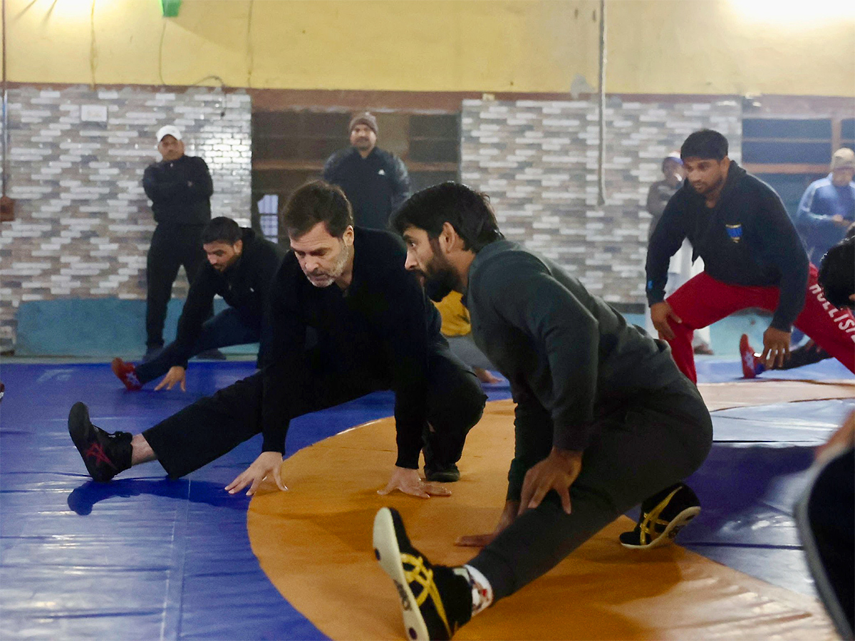 Rahul_20Gandhi_20Joined_20Exercise_20With_20Bajrang_20Punia-6.jpg 5