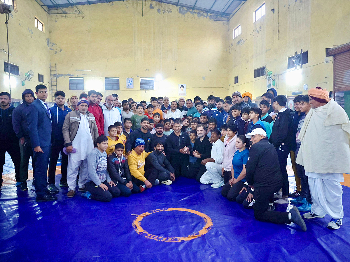 Rahul_20Gandhi_20Joined_20Exercise_20With_20Bajrang_20Punia-7.jpg 6