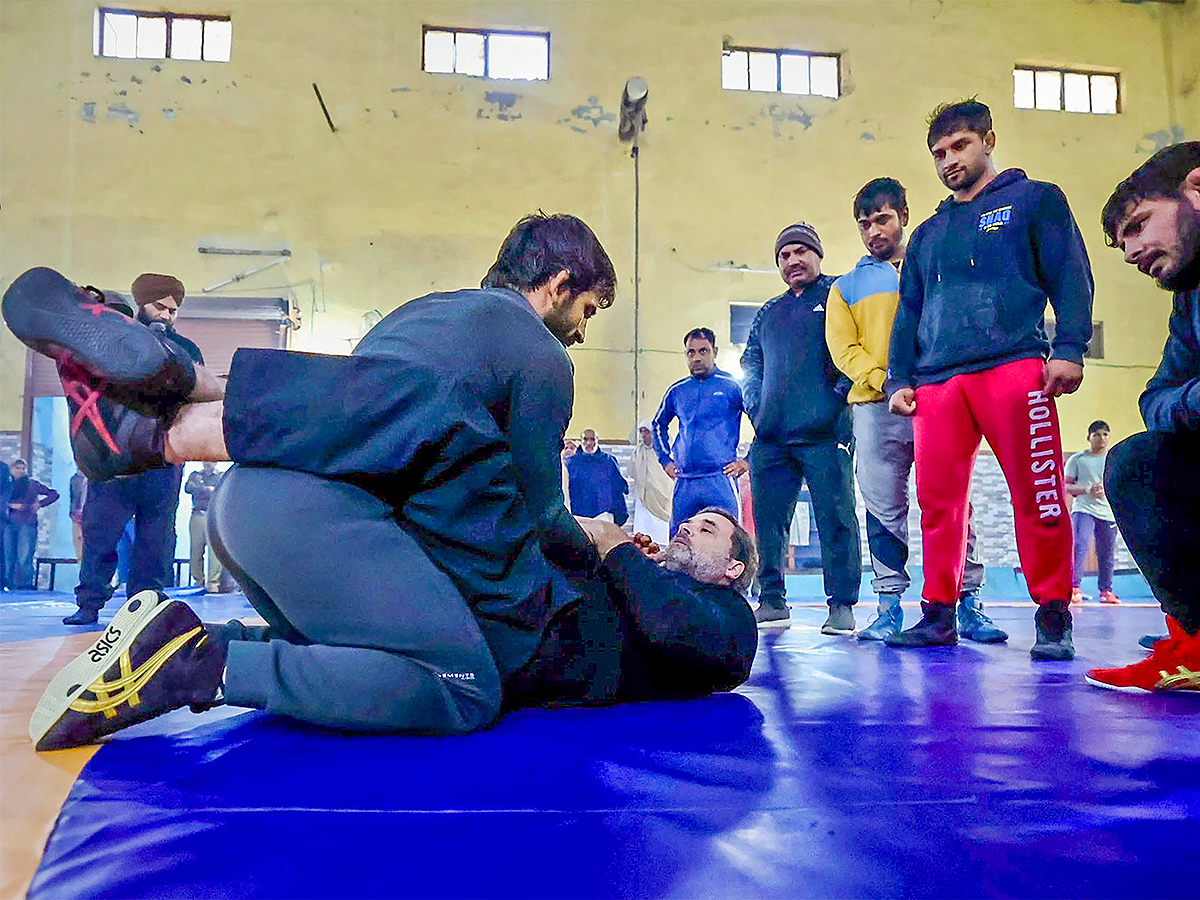 Rahul_20Gandhi_20Joined_20Exercise_20With_20Bajrang_20Punia-8.jpg 7