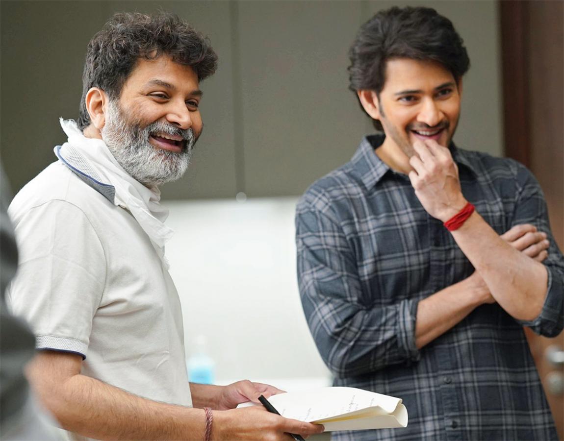 mahesh_20babu_20guntur_20kaaram_20movie_20hd_20images-18.jpg 18