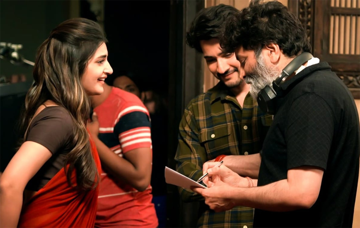 mahesh_20babu_20guntur_20kaaram_20movie_20hd_20images-5.jpg 5