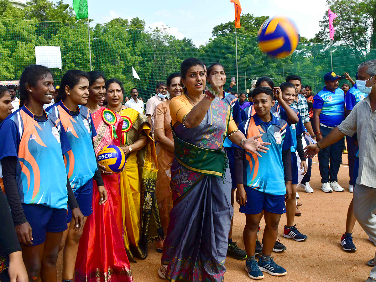 AP_20Adudam_20Andhra_202023_20Photos-20.jpg 19