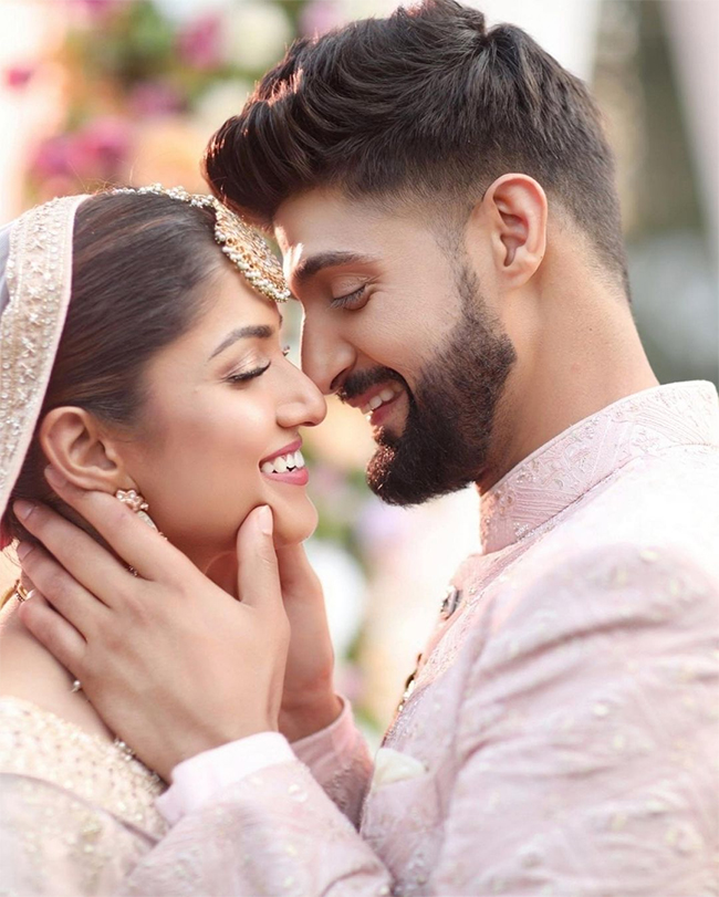 Rati_20Agnihotris_20Son_20Tanuj_20Virwani_20Marries_20Tanya_20Jacob_20Pics-8.jpg 7
