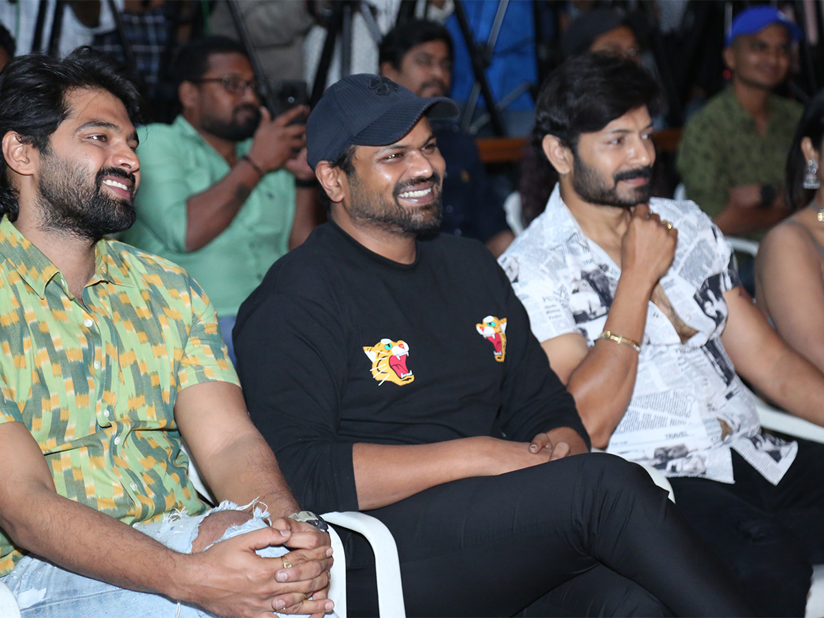 Kaushal_20Manda_20Right_20Movie_20Pre_20Release_20Event_20-4.jpg 4
