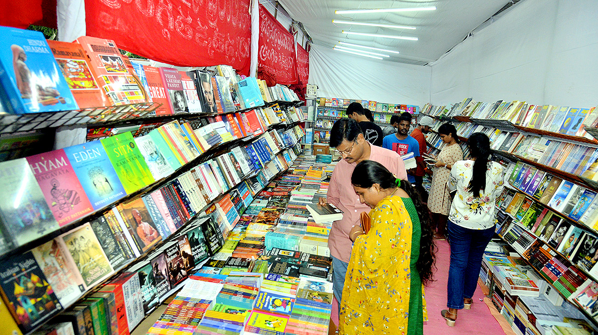 Vijayawada_20Book_20Festival_2034th_20edition_20to_20begin12.jpg 12