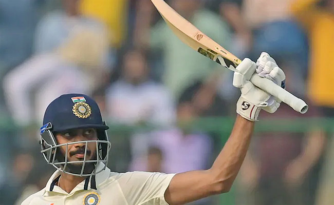 axar-patel-t.jpg