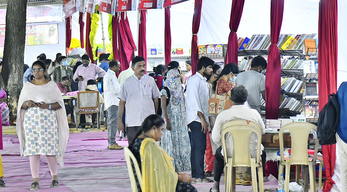 34th_20Vijayawada_20Book_20Festival_202023_20Photos-19.jpg 18