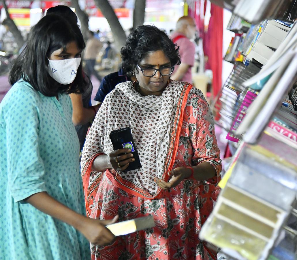 34th_20Vijayawada_20Book_20Festival_202023_20Photos-22.jpg 21