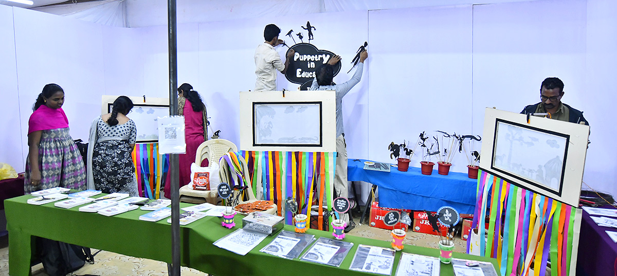 34th_20Vijayawada_20Book_20Festival_202023_20Photos-24.jpg 23