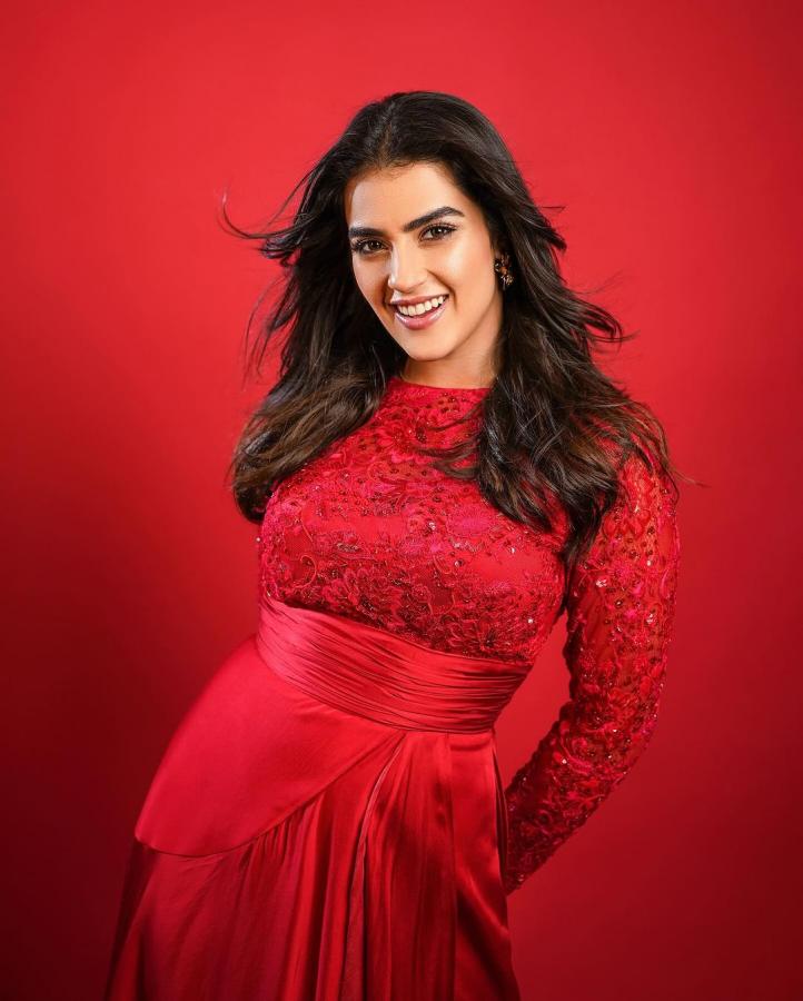 Kavya-Thapar-red-dress-photos.jpg 13