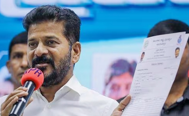 Praja_Palana_Revanth_Reddy.jpg