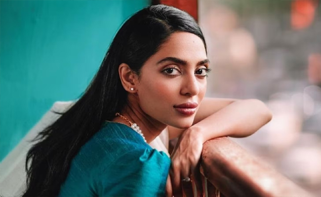 shobita01.jpg