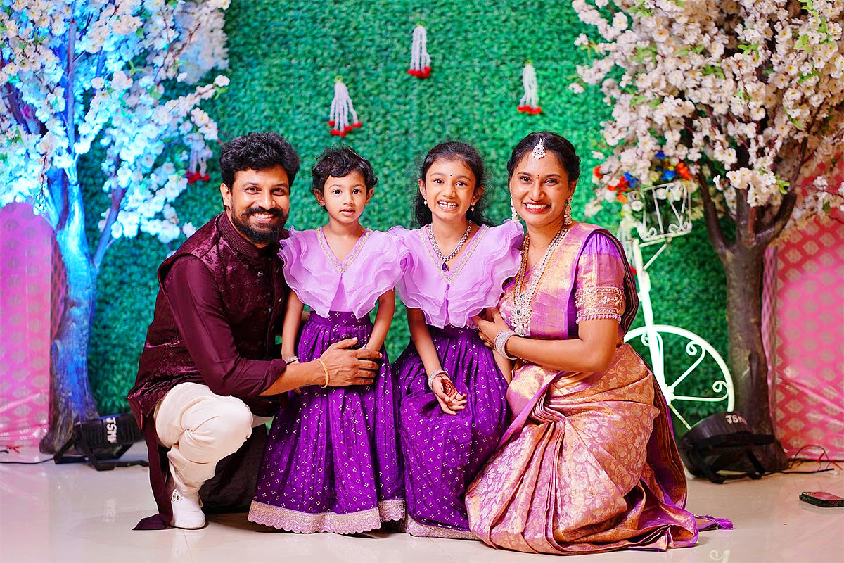 tollywood_20singer_20Dhanunjay_20Family_20photos-2.jpg 2
