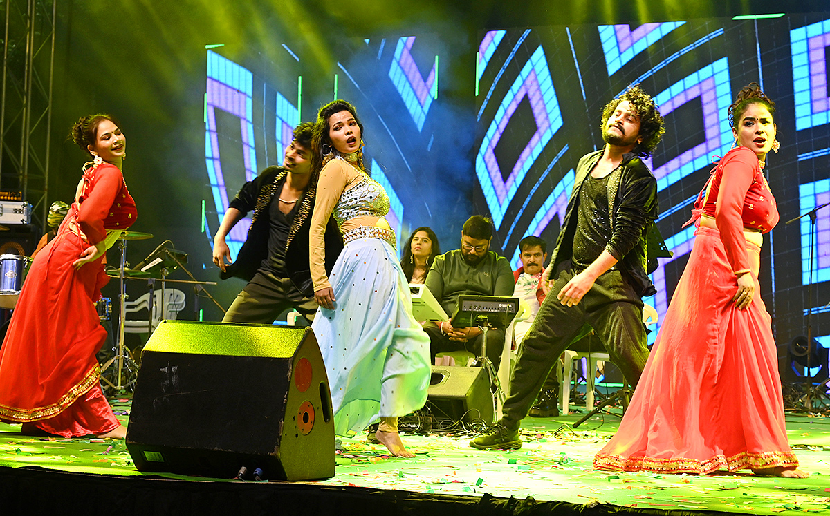 New_20Year_202024_20Parties_20in_20Hyderabad_20jubilee_20hills_20club-16.jpg 16
