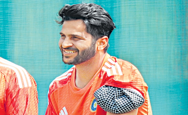 SHARDUL-1220.jpg