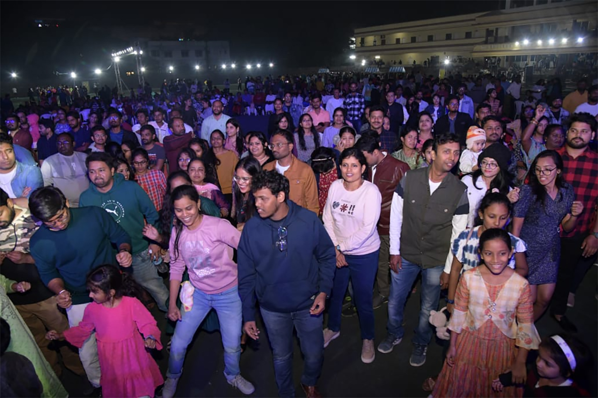 new_20year_20celebration_20in_20country_20club_20hyderabad-2.jpg 2