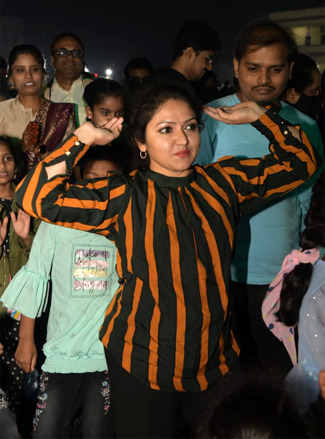 new_20year_20celebration_20in_20country_20club_20hyderabad-7.jpg 7