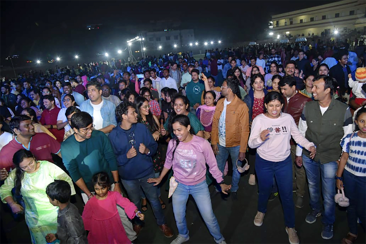 new_20year_20celebration_20in_20country_20club_20hyderabad-9.jpg 9