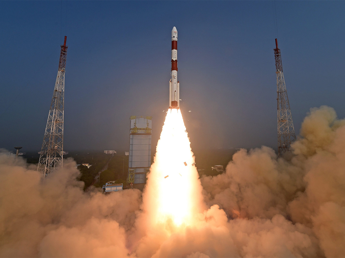 ISRO_20Successfully_20Launches_20PSLV-C58_20XPoSat_20Satellite-1.jpg 1