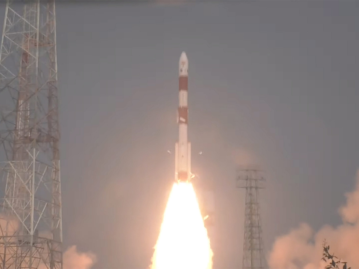ISRO_20Successfully_20Launches_20PSLV-C58_20XPoSat_20Satellite-6.jpg 6