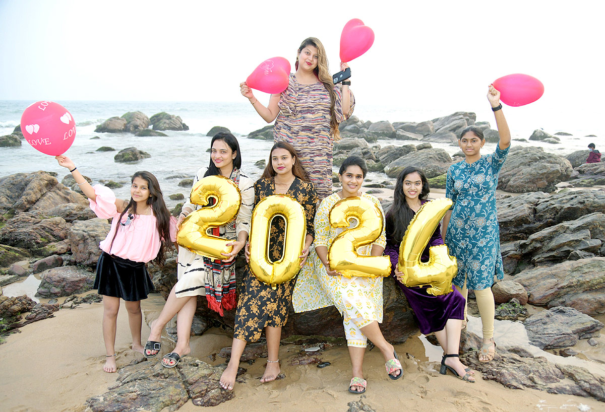 new_20year_20celebration_20in_20telugu_20states-17.jpg 17