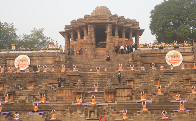 suryanamaskar_worldrecord.jpg