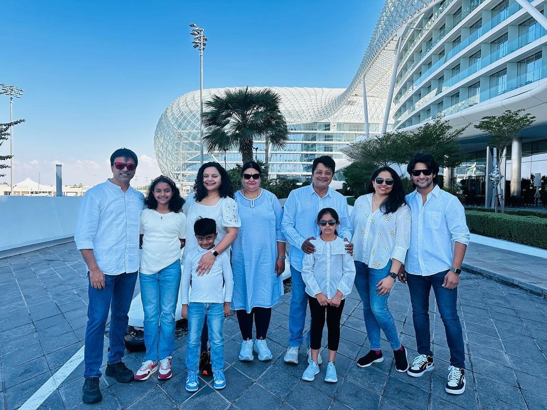 Adi-family-pic.jpg 11