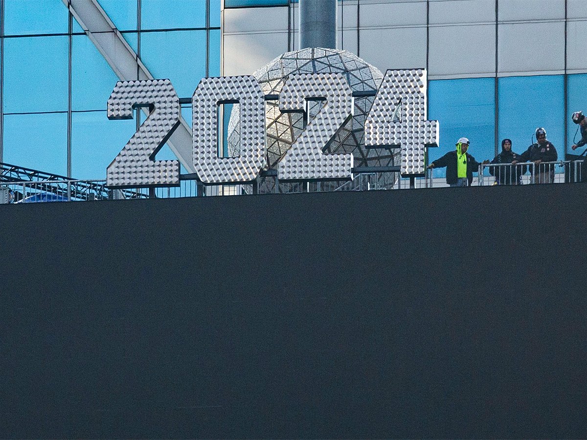 happy-new-year-202406-1704028342.jpg 5