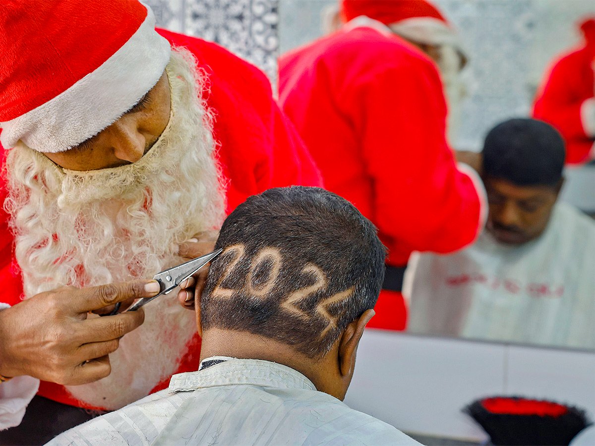 happy-new-year-202413-1704028342.jpg 10
